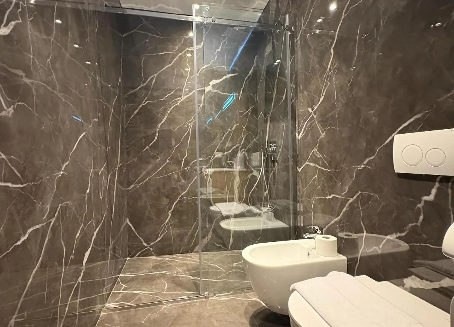 Blue Boutique Apartments 4 Tirana